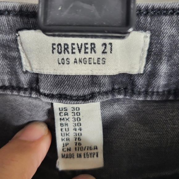 Forever 21 black skinny stone washed jeans, women's 30  #2310 - Picture 4 of 4